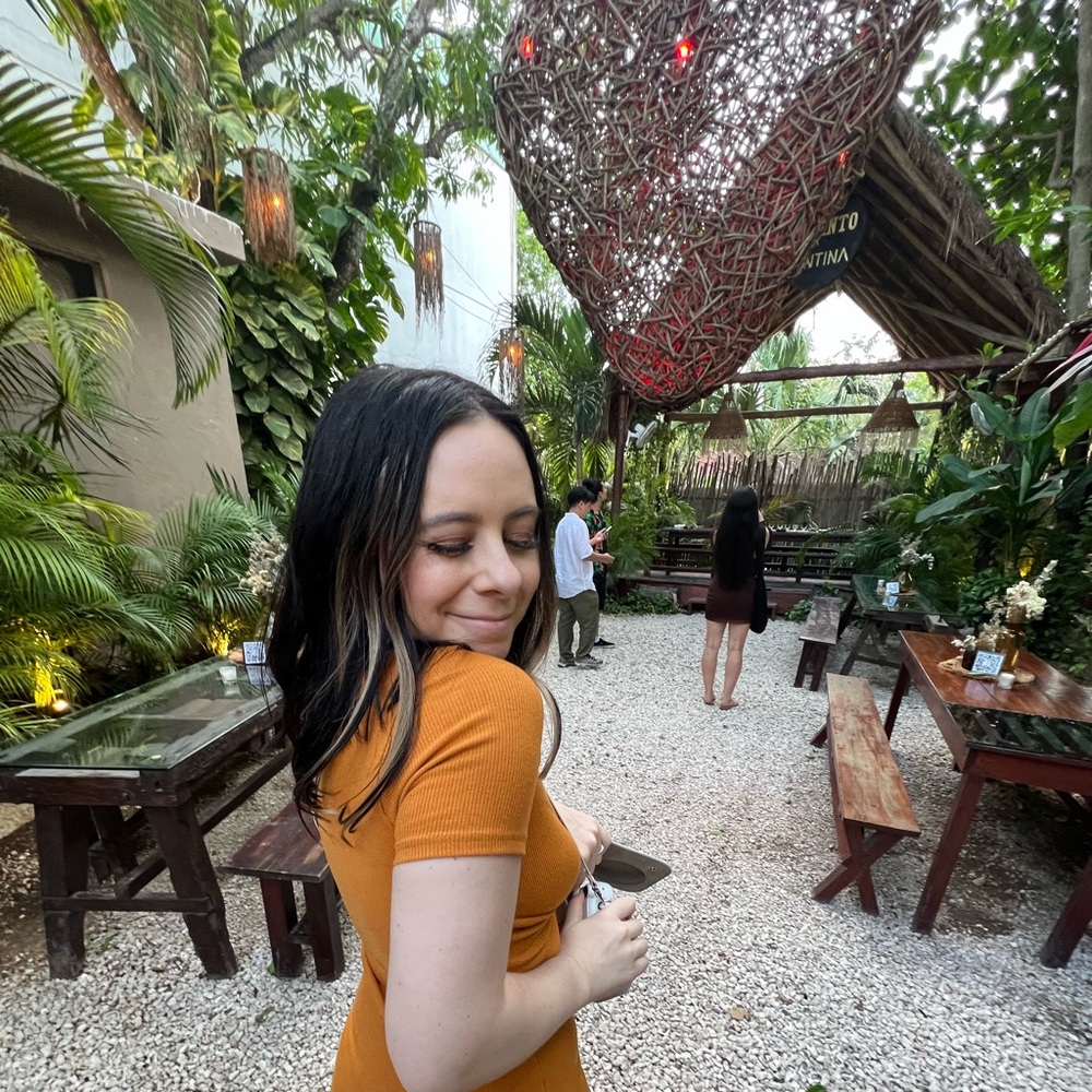 Meet your Posher, Katelyn